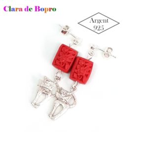clous d'oreilles en cinabre et breloques argent 925 chat
