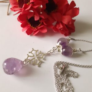 Colliers en argent et pierres naturelles