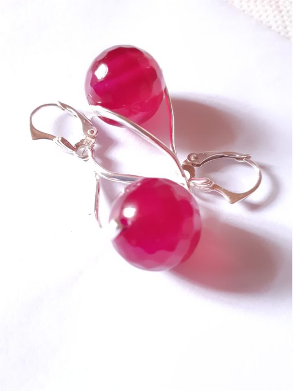 Boucles oreilles longues  pendantes en argent massif et perles Agate  couleur Rubis
