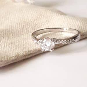 62 Bague style solitaire en argent sterling et zirconiums couleur blanche, alliance, bague de fiançailles en argent 925